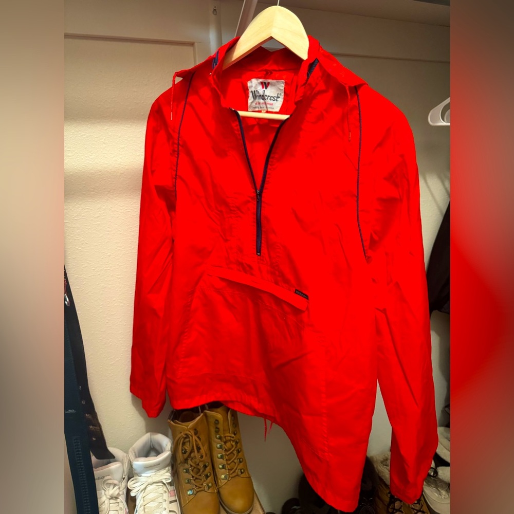 Women’s Windbreaker